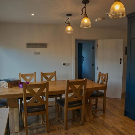 Irish Sea Cottage 애날롱 외부 사진